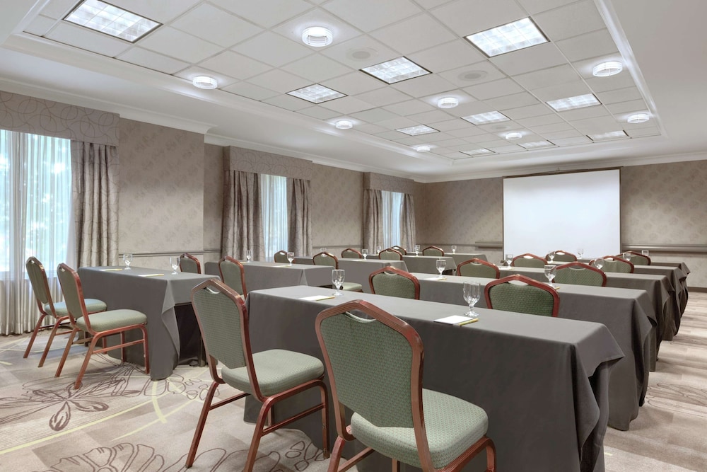 Hilton Garden Inn-Springfield Ma 19/24