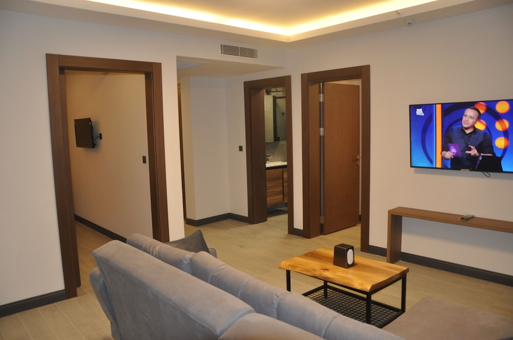Golaz Suit Otel 36/43