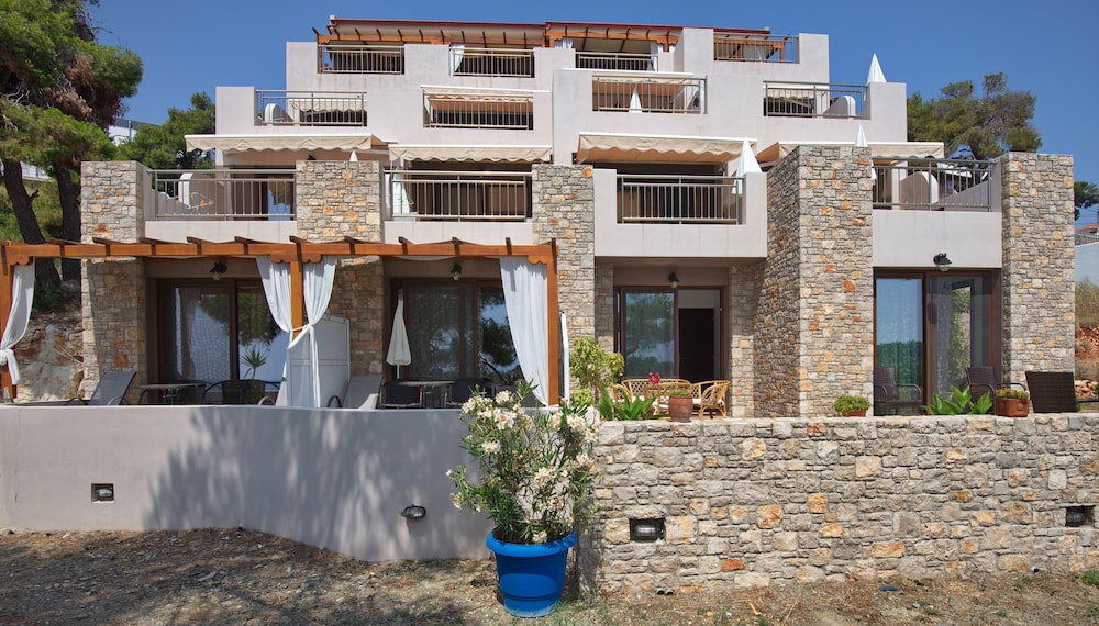 Marilena Apartments in ALONISSOS