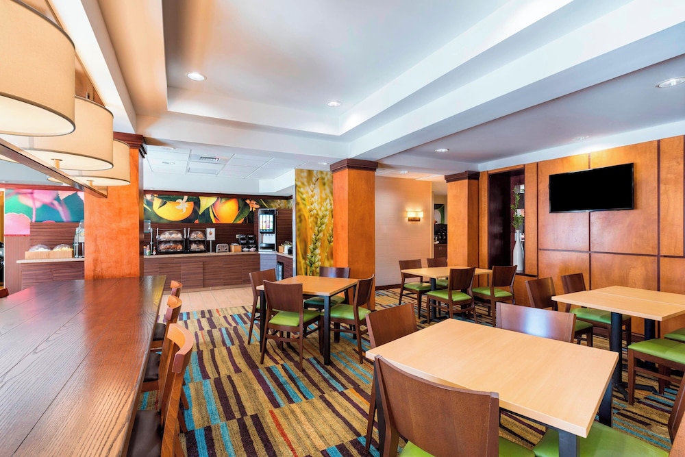 Fairfield Inn & Suites Marianna 51/67