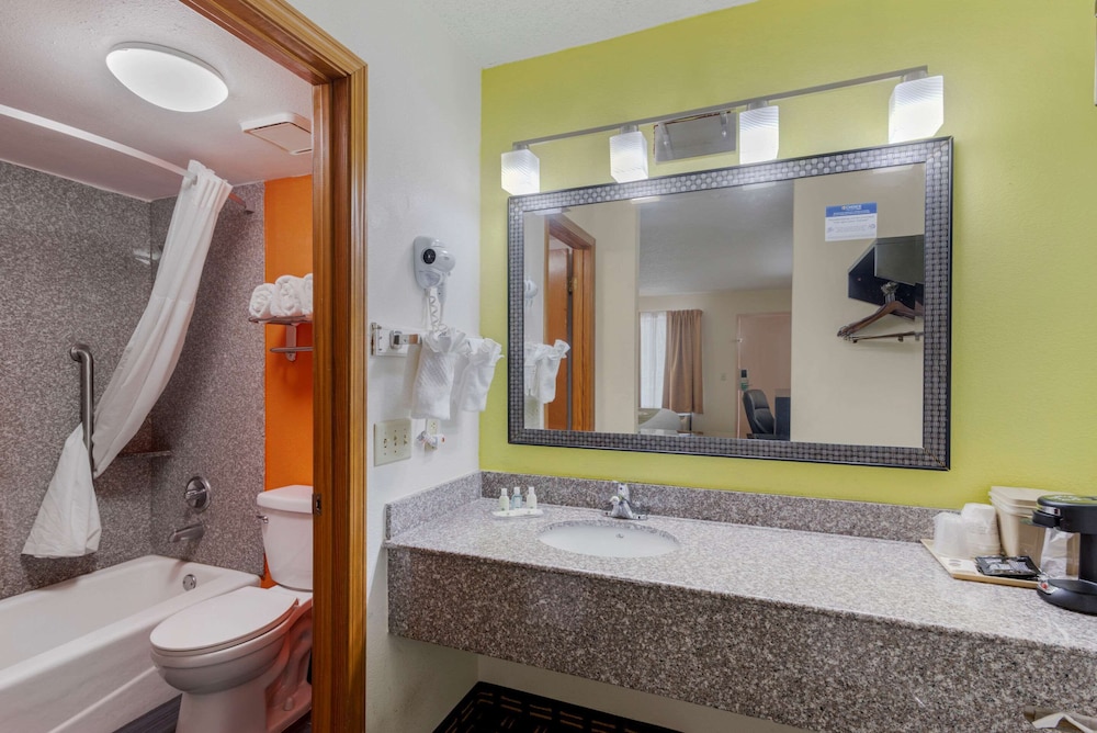 Quality Inn Acworth 13/44