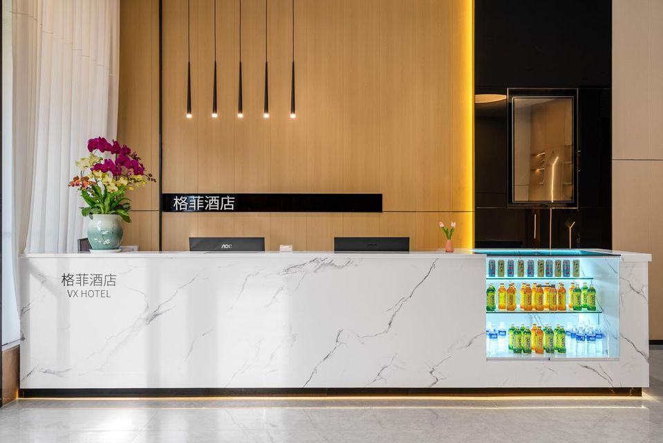 Gefei Hotel (North Square of Kunming Railway Station) 4/17