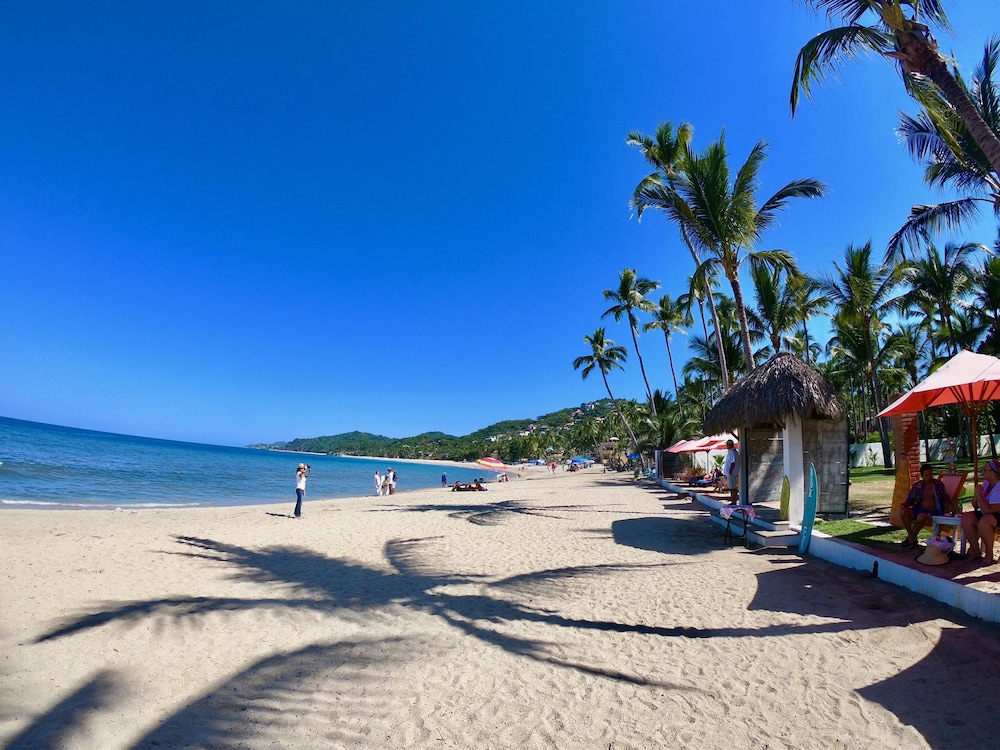 El Pueblito Sayulita 67/75