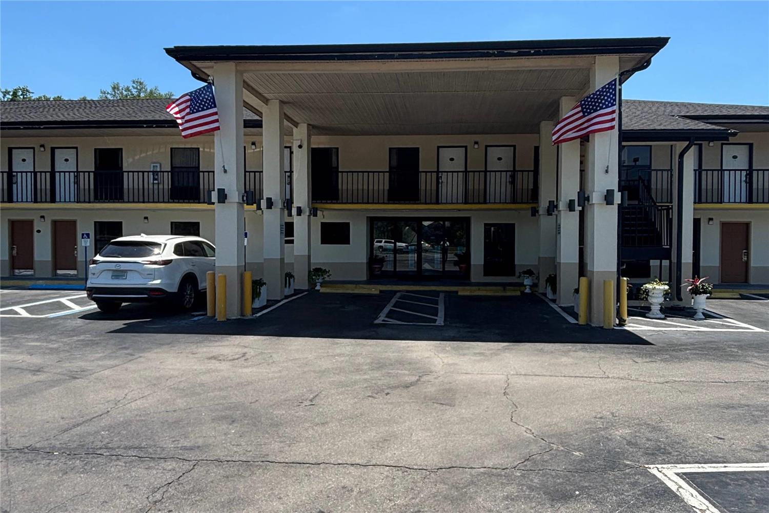 Clarion Pointe Alachua - Gainesville Area 13/20
