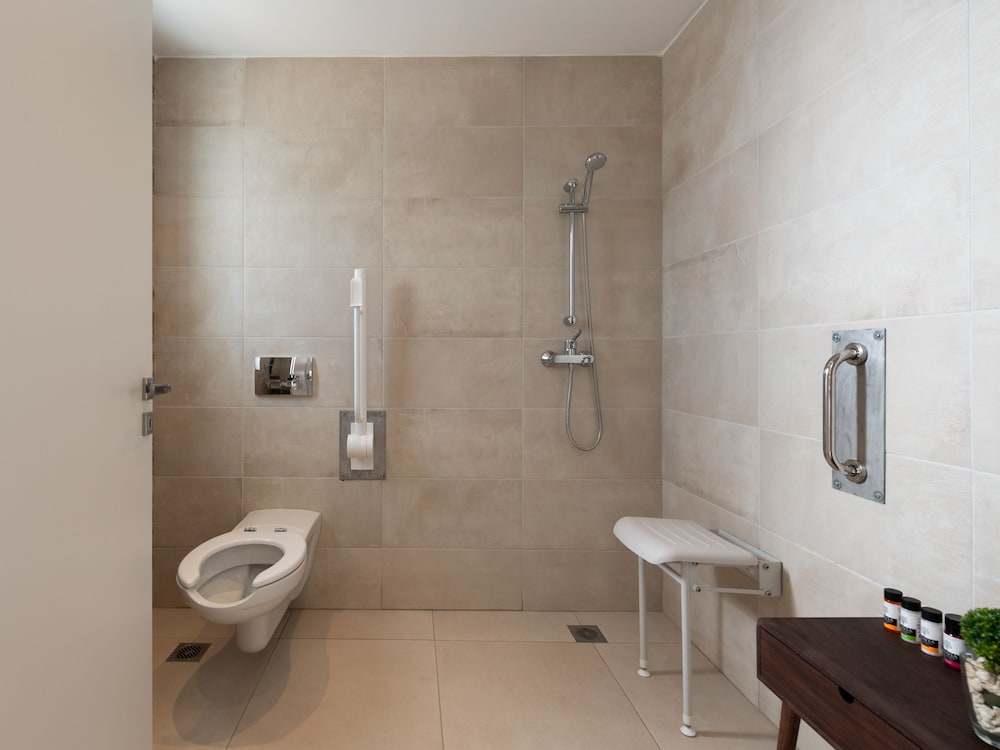 Nama Retreat Suites 55/56