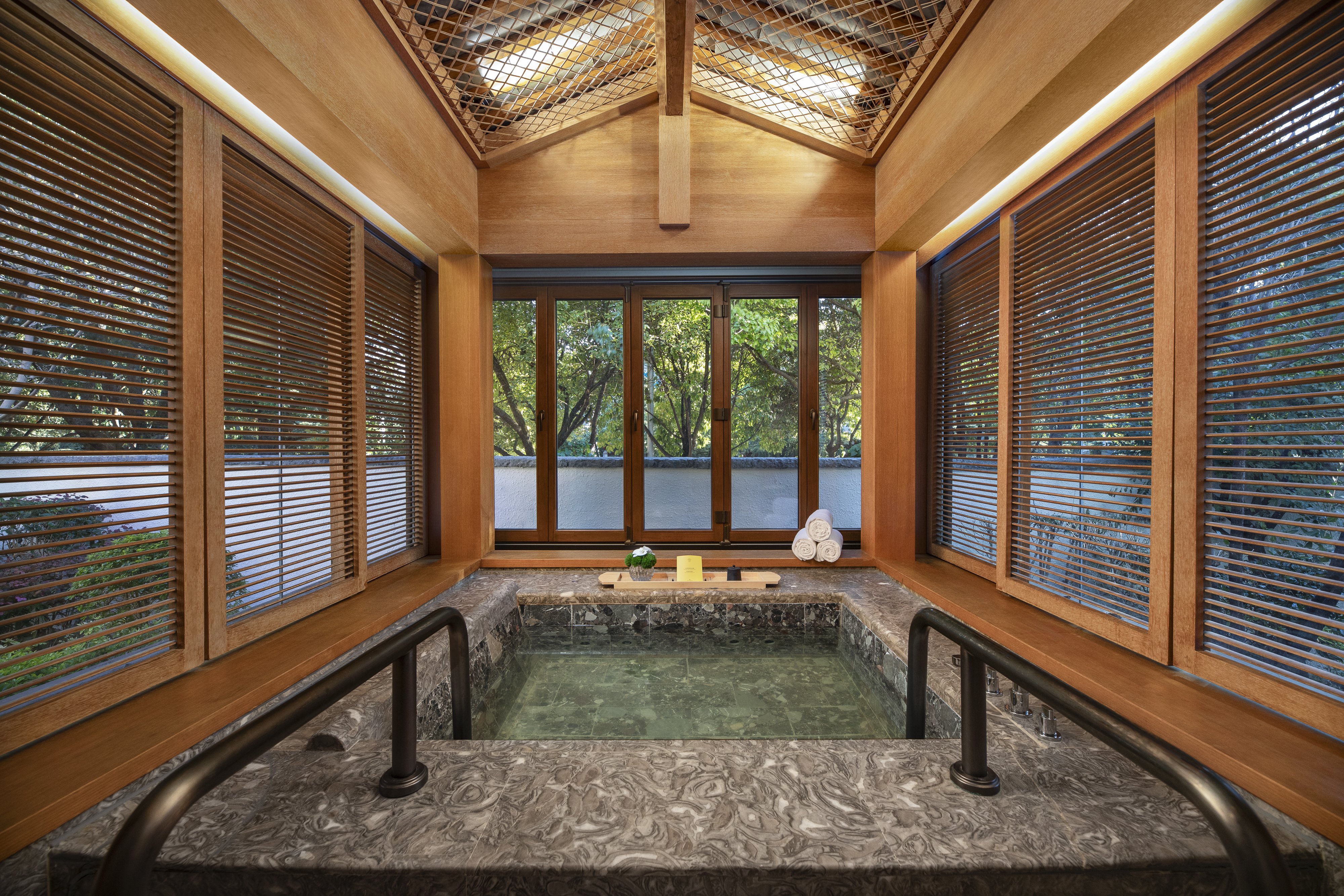 HOTEL INDIGO LIJIANG ANCIENT TOWN 15/35