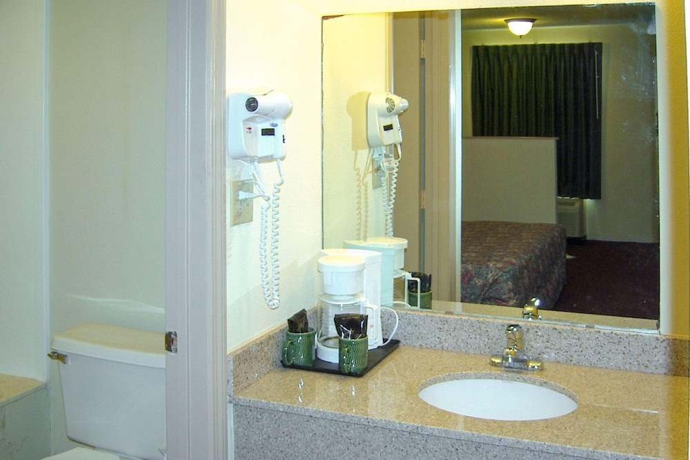 Baymont by Wyndham Sumter Northwest 14/29