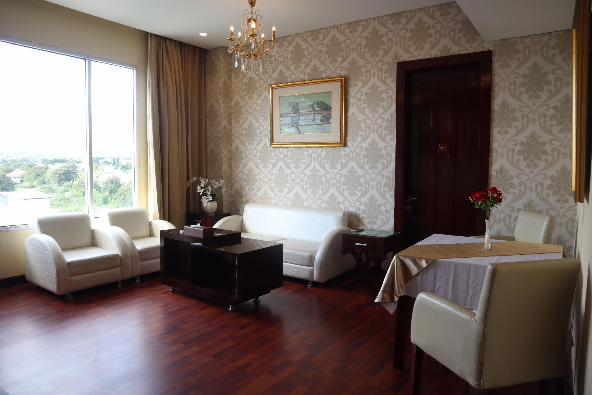 Sutan Raja Hotel & Convention Palu 17/23