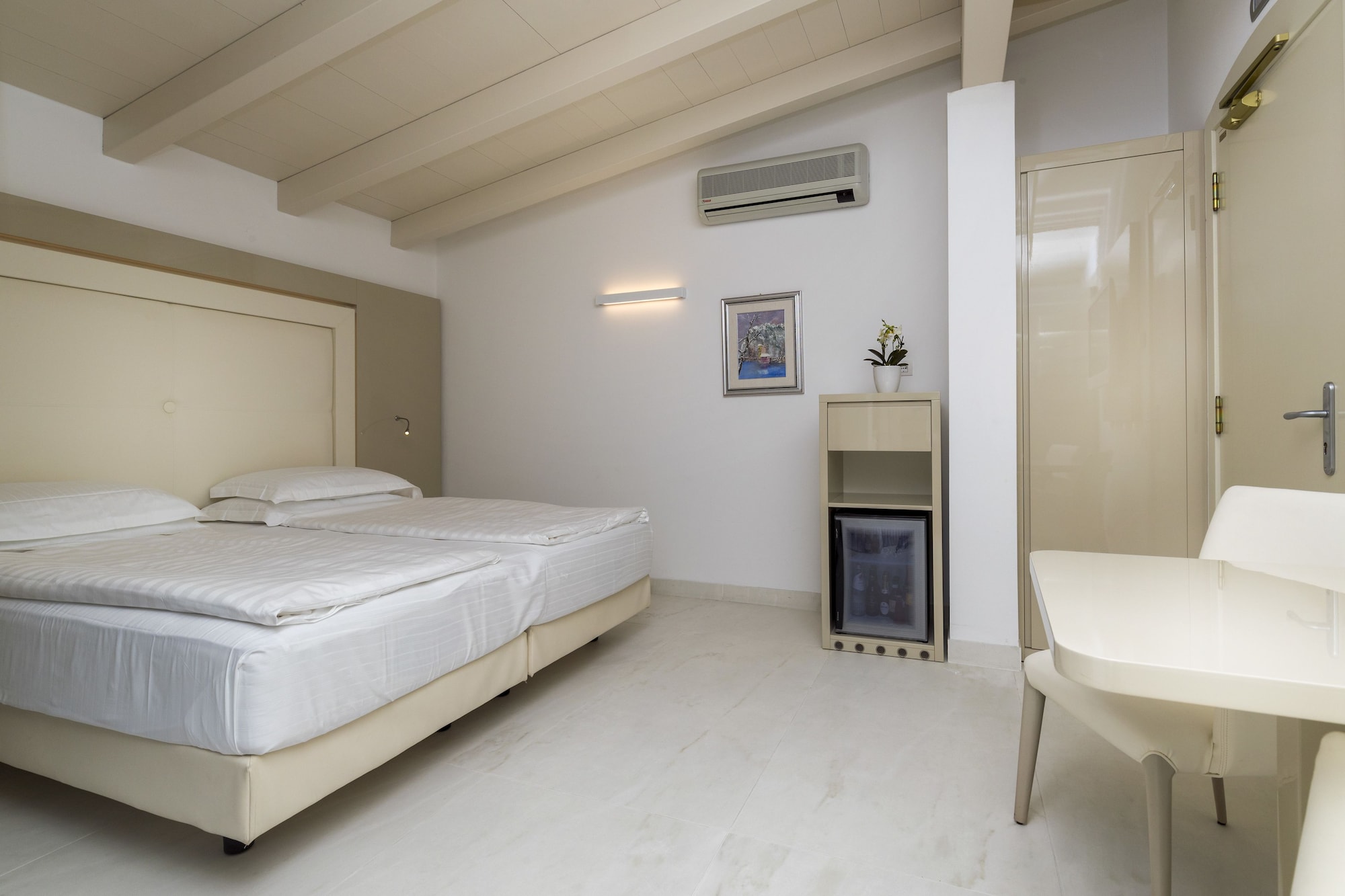 Junior Suite, Mountain View