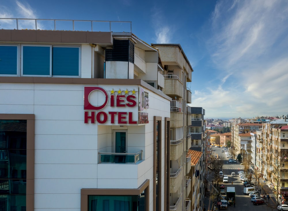 Dies Hotel 11/62