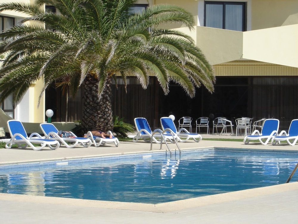Caravelas Hotel 59/65