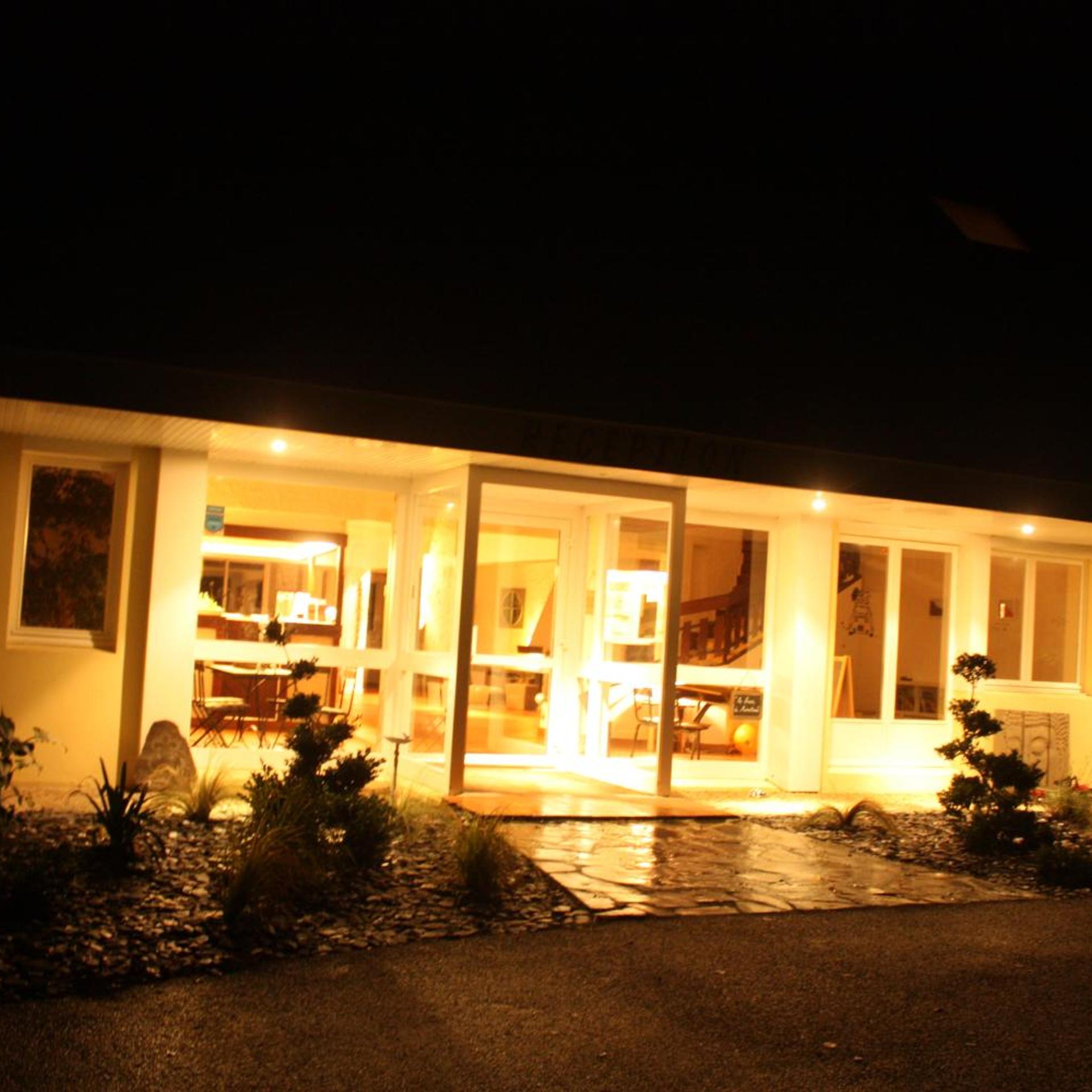 Latitude Ouest Hotel Restaurant Spa 1/50