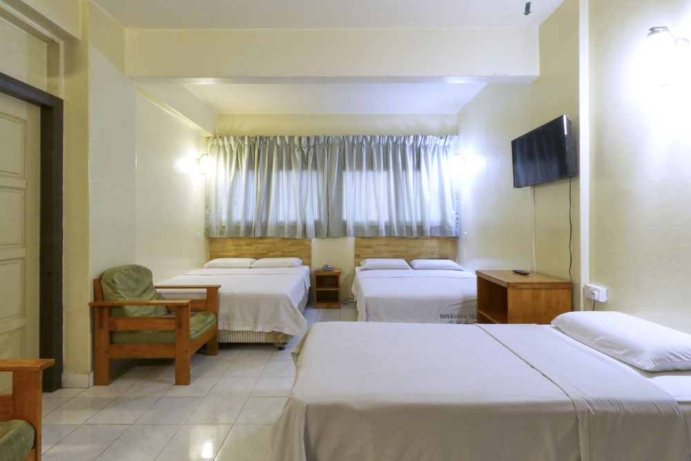Nan Yeang Hotel 100/126