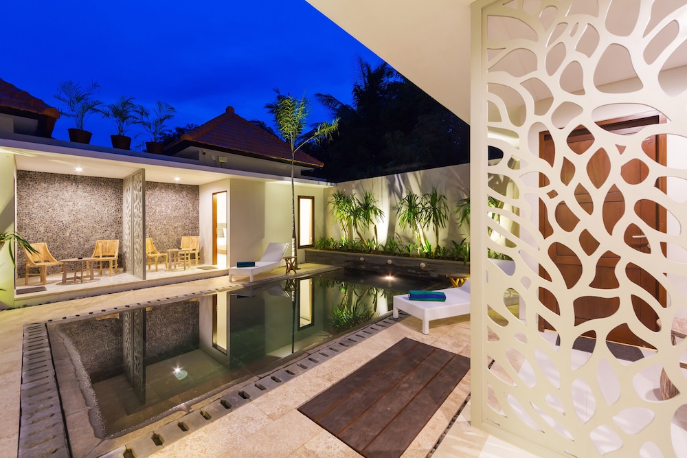 Odika Lovina House And Villa 45/73