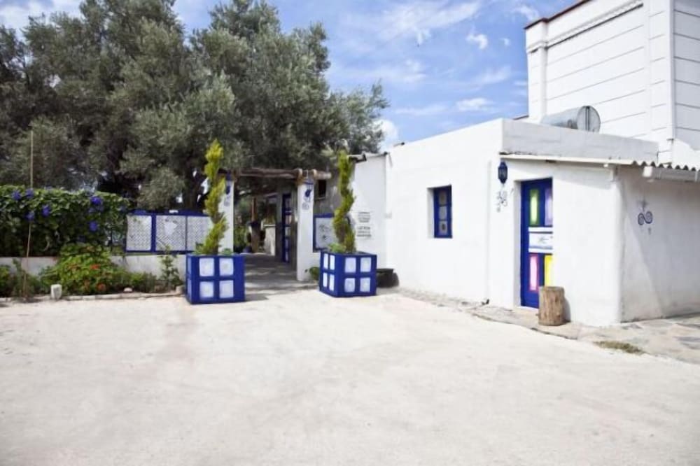 Sahin Motel & Restaurant 20/25
