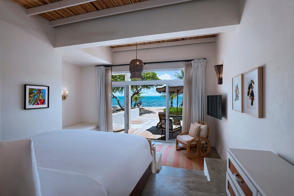 2 Bedrooms, Villa, 2 King Beds, Beach Front, Sofa