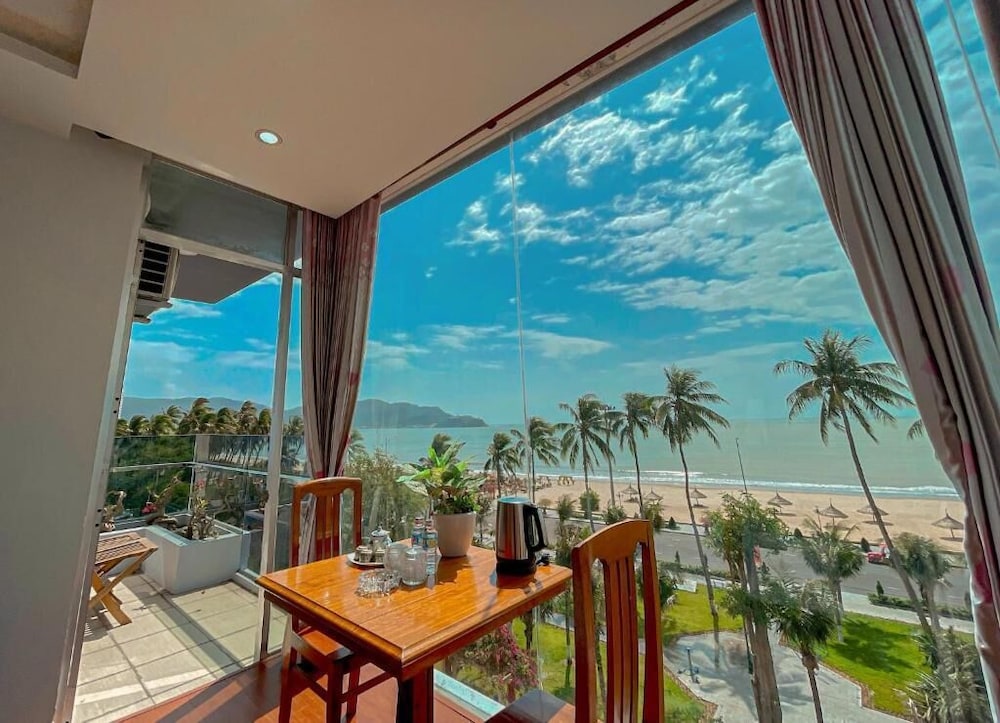 Y Linh Hotel 56/58