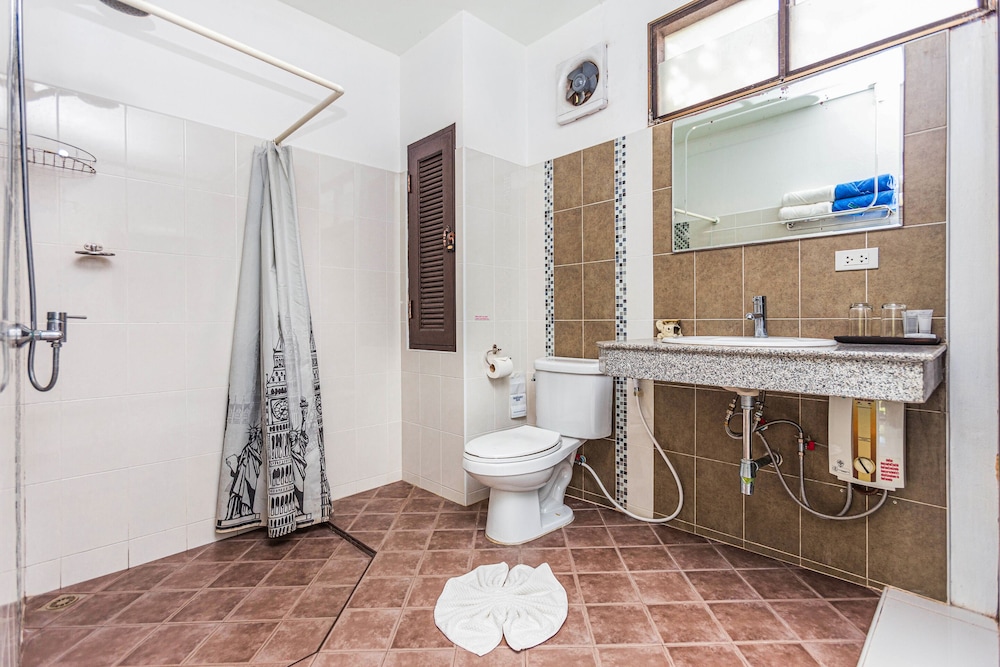 Monaburi Boutique Resort 47/49