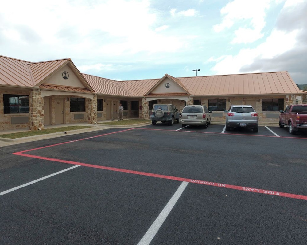 Motel 6 Floresville Tx 38/42