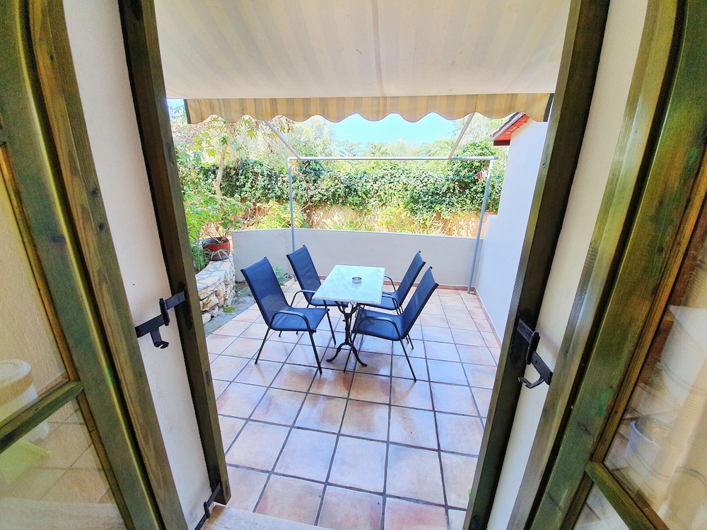 Alexaria Holidays Apartments 17/37