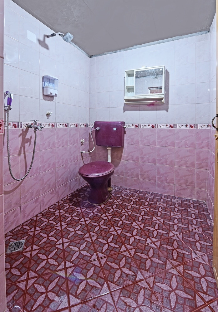 Hotel O Zn Mix Homestay & Roomstay 28/36