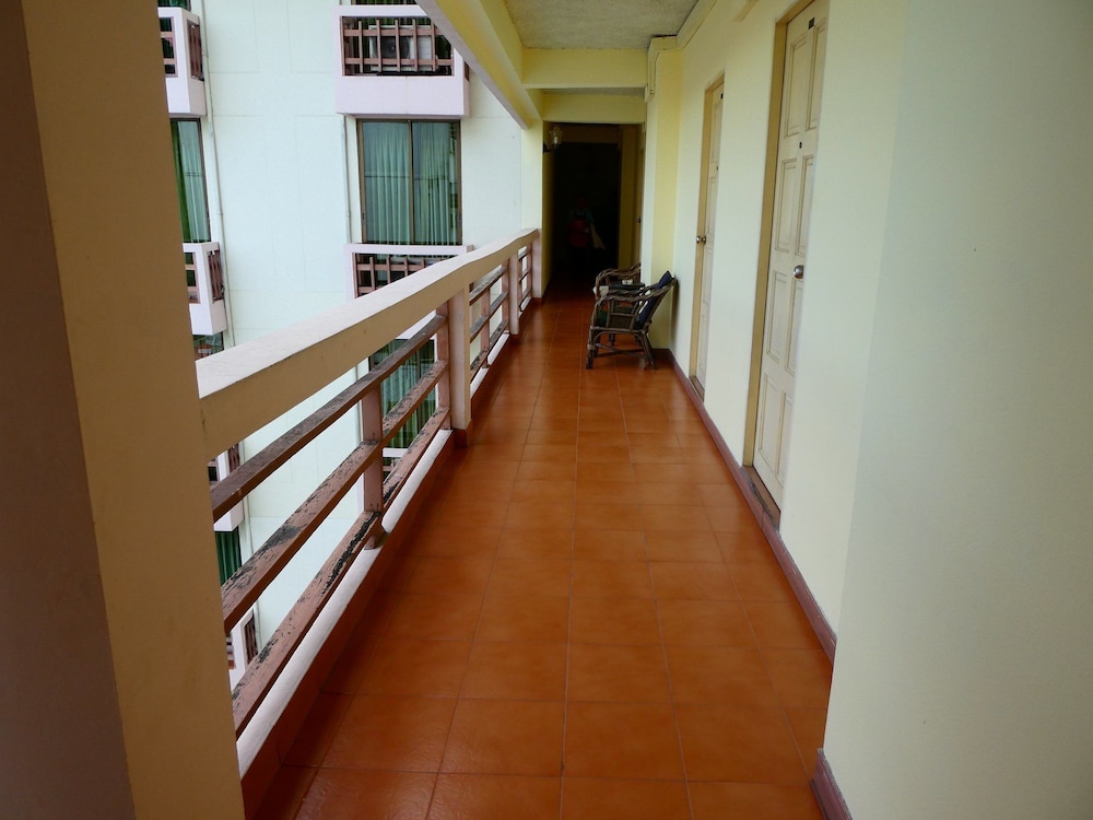 Mango Lagoon Place 4/50