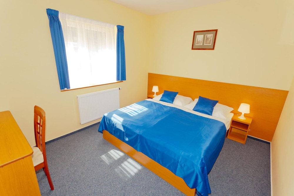 Adeba Hotel 18/49