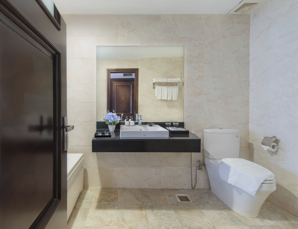 Bonjour Nha Trang Hotel 46/50