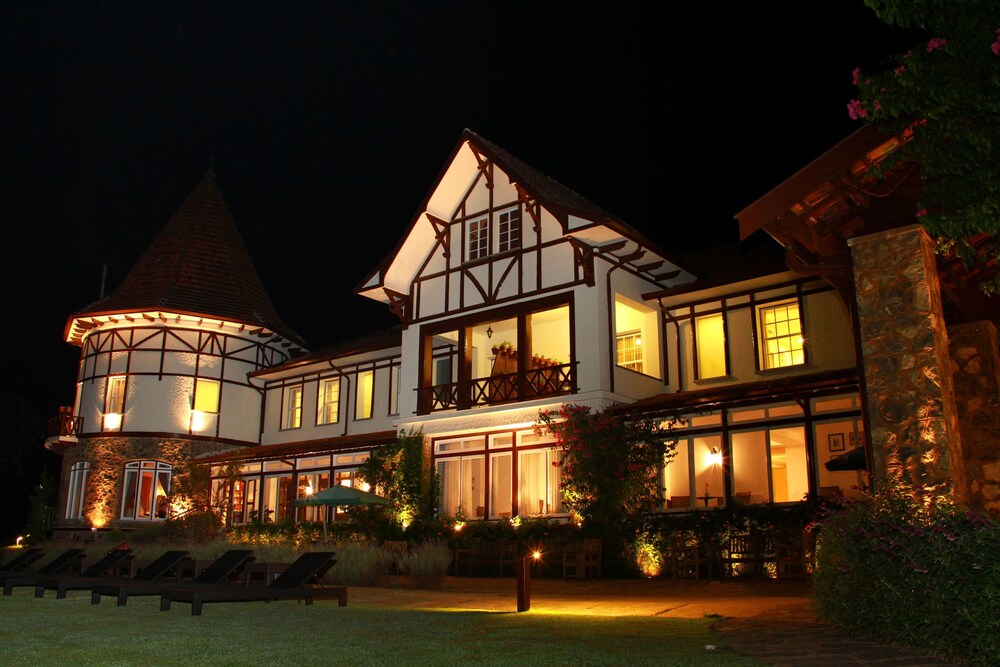 Hotel Vila Inglesa 4/70