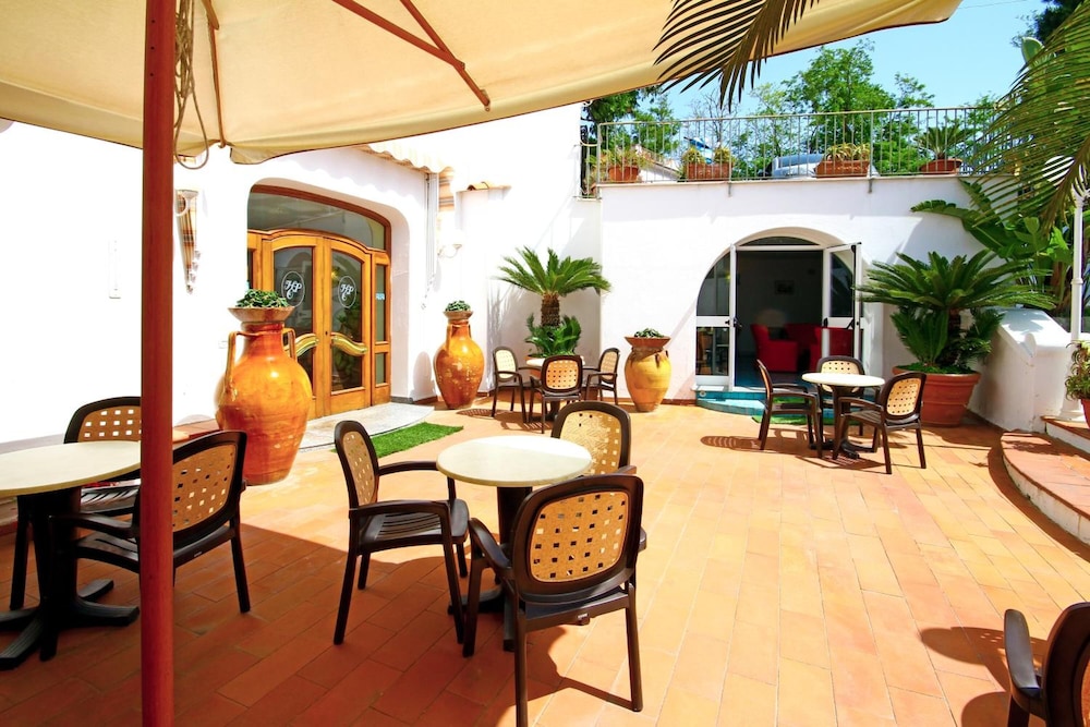 HOTEL PARK CALITTO 32/48