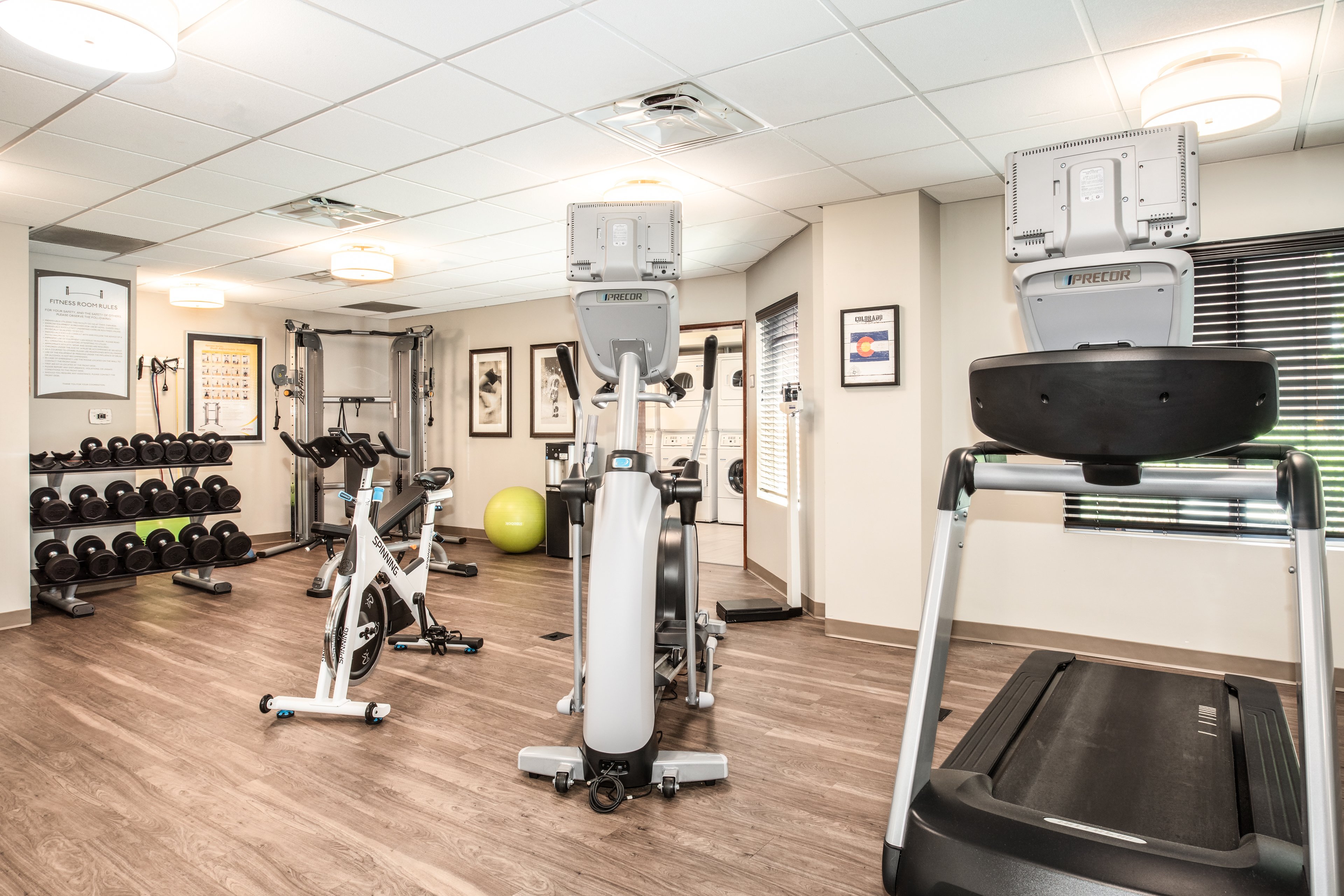 STAYBRIDGE SUITES DENVER INTERNATIONAL AIRPORT 28/63