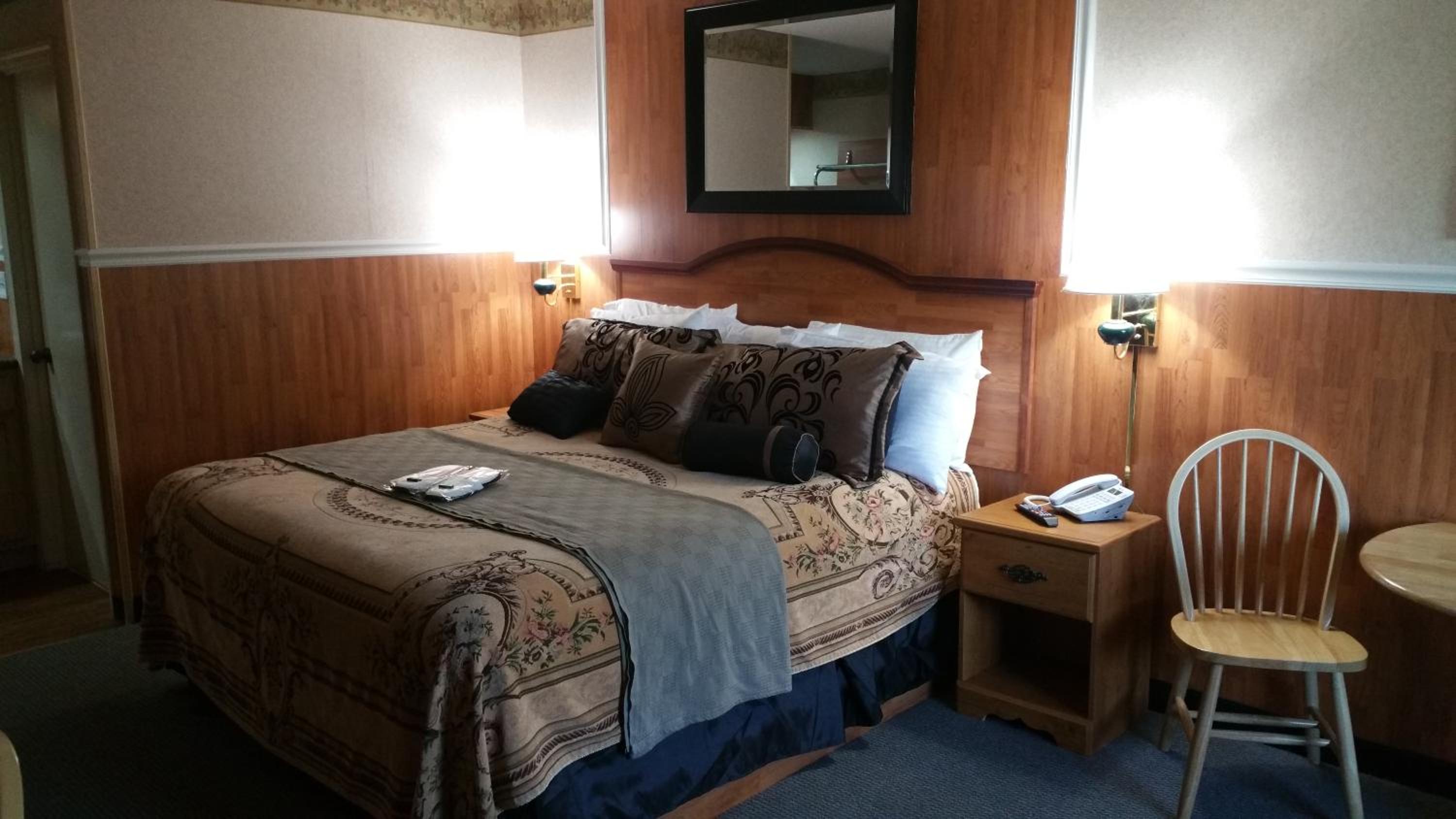 Hallmarc Inn & Suites of West Memphis 21/55