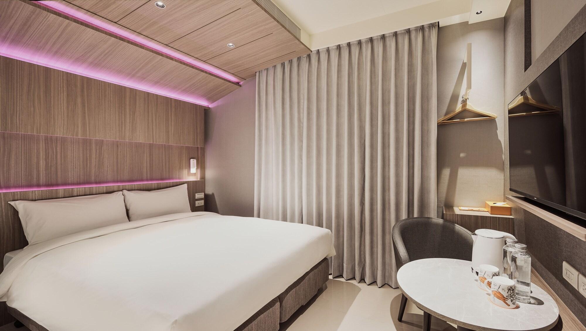 Orange Hotel Ximen Hanzhong 27/49