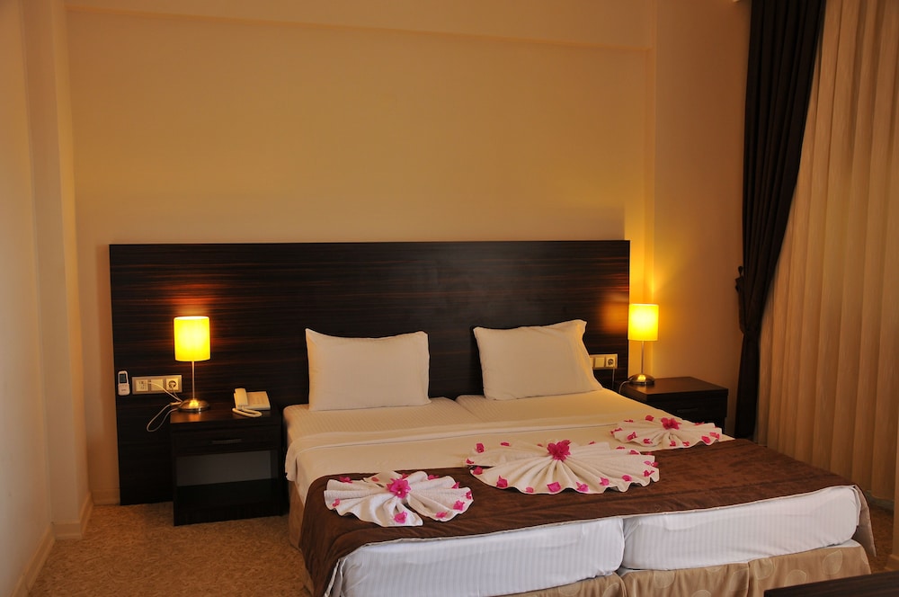 Nevada Hotel & Spa 16/35