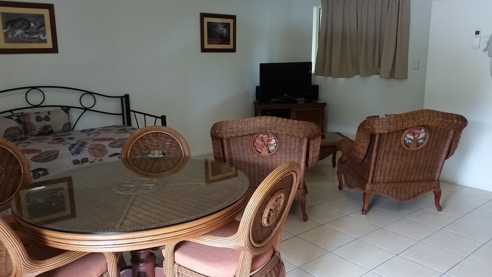 Rose Bay Resort 43/70