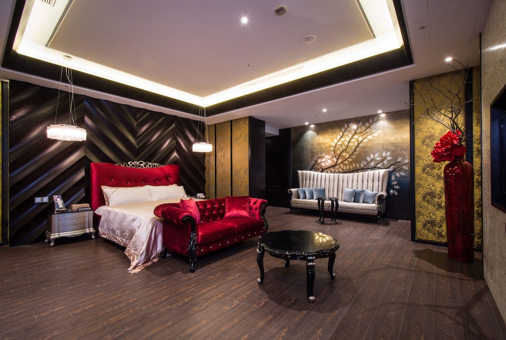 Uher Luxury Resort Hotel 18/50