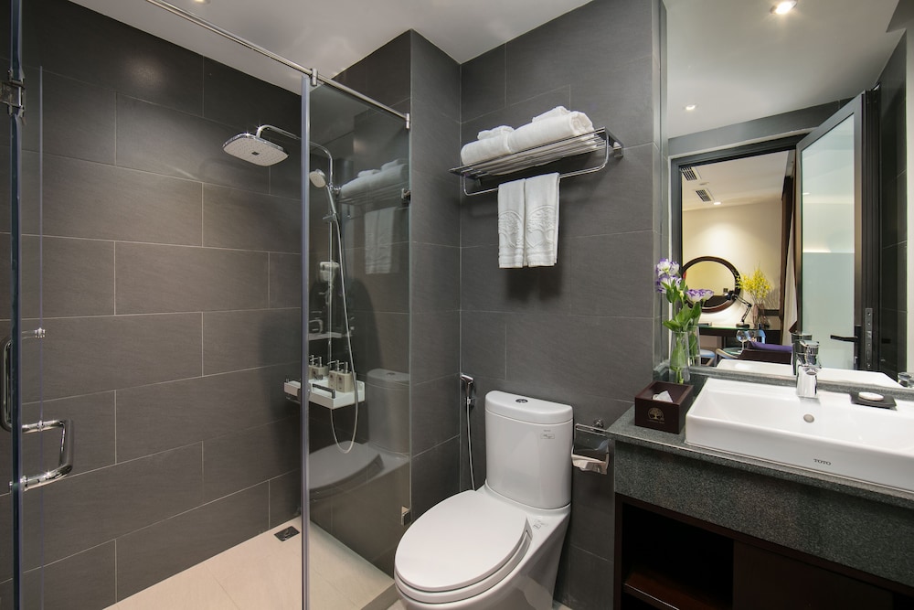 Hanoi Fiesta Hotel & Spa 38/42