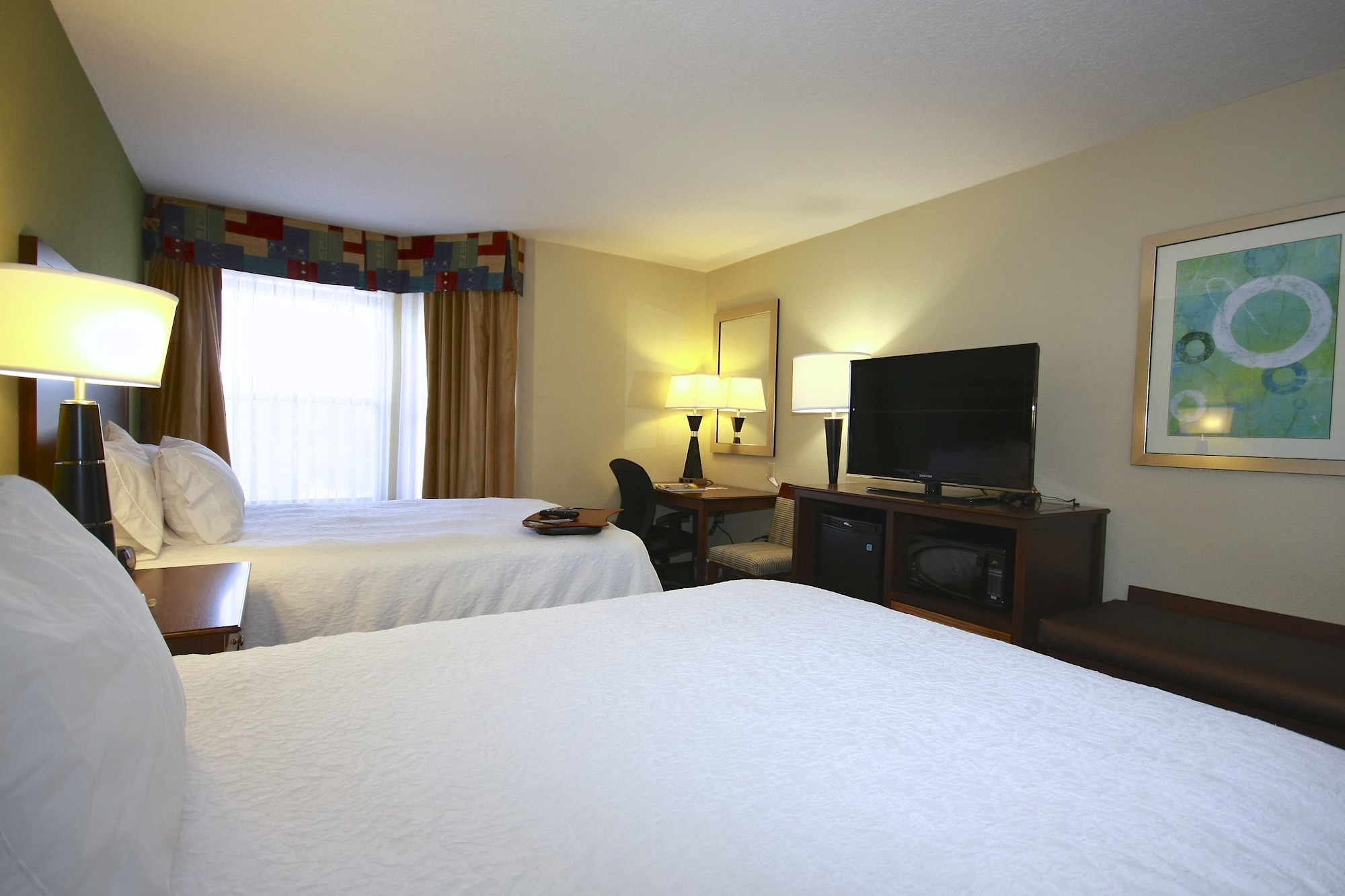 Study, 2 Queen Beds, Patio