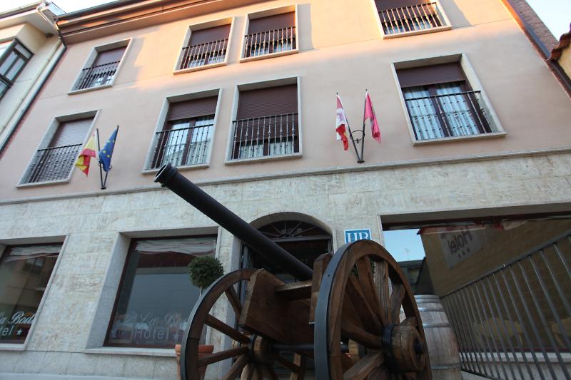 Hotel La Bodega 2/16