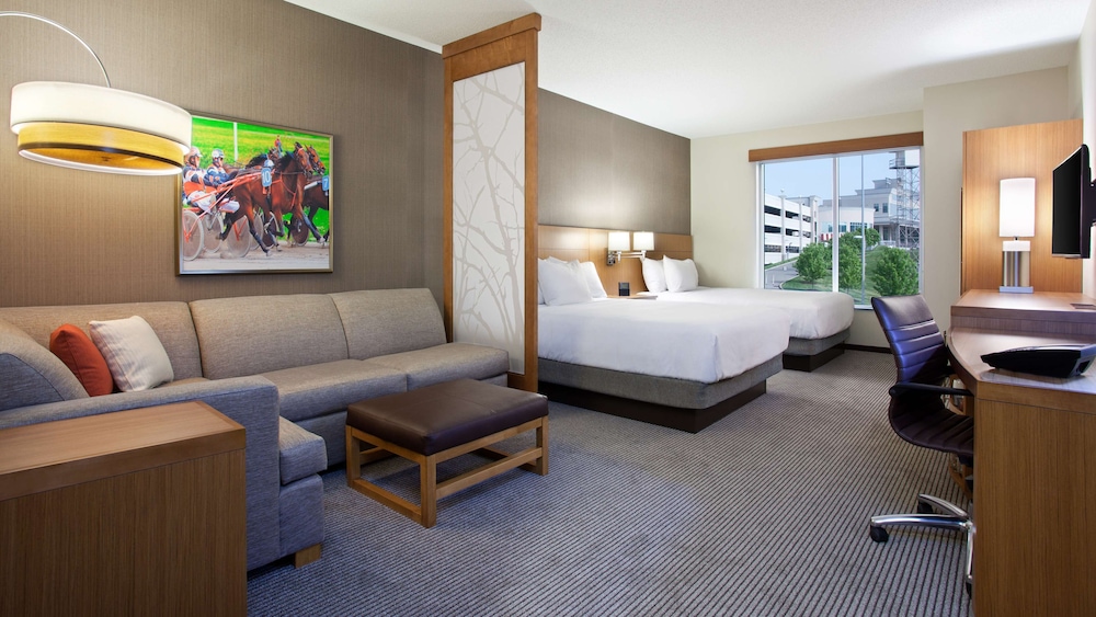 Hyatt Place at The Hollywood Casino Pittsburgh South 17/60