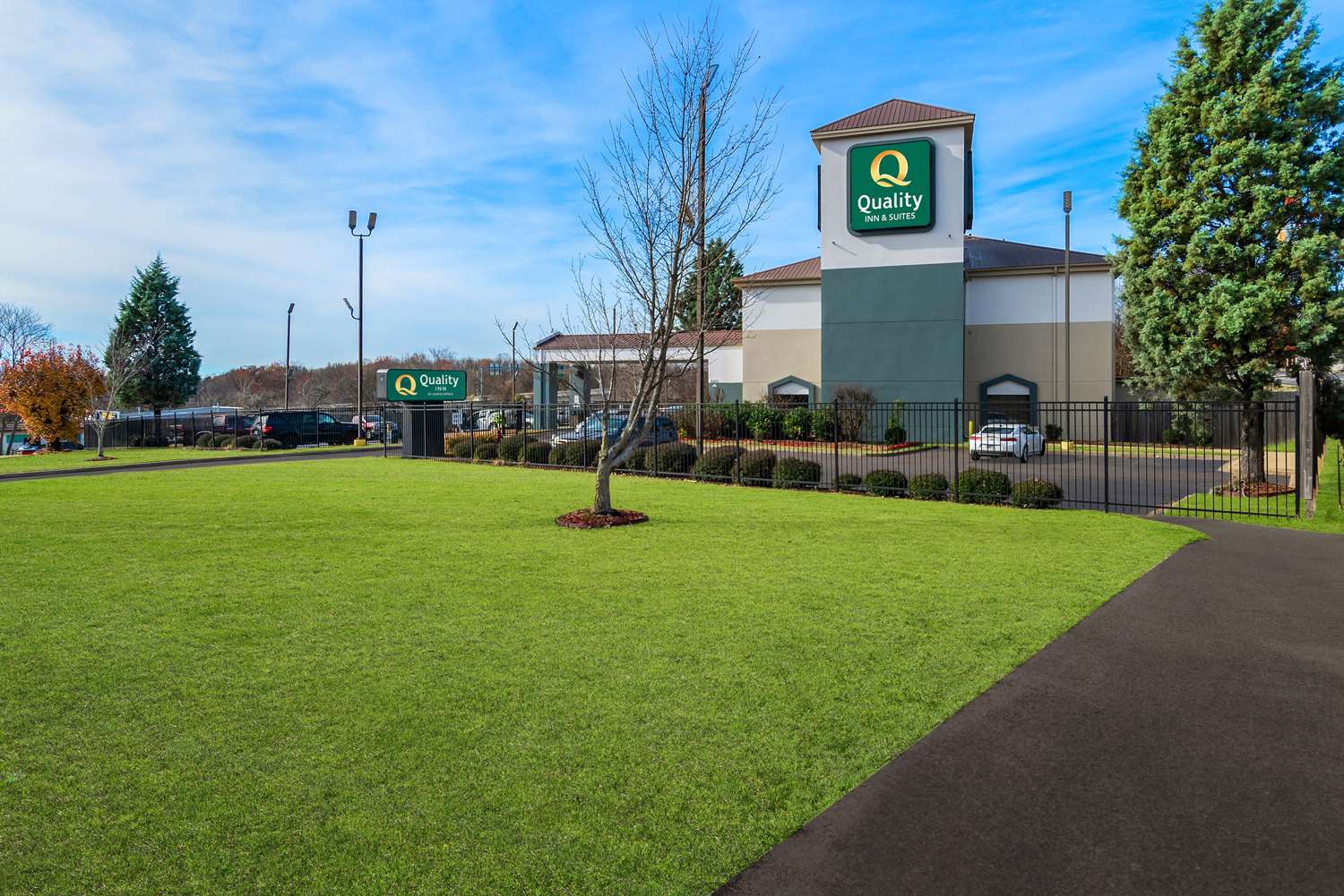 Quality Inn Memphis Northeast Near I-40 22/22