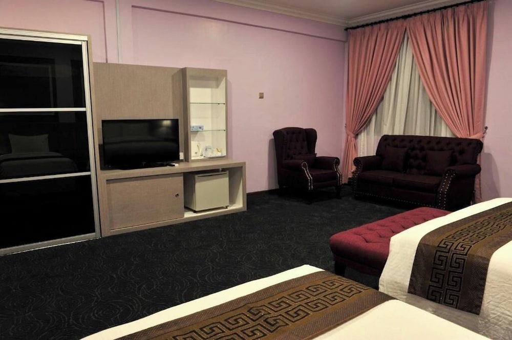 FELDA RESIDENCE TEKAM 14/24