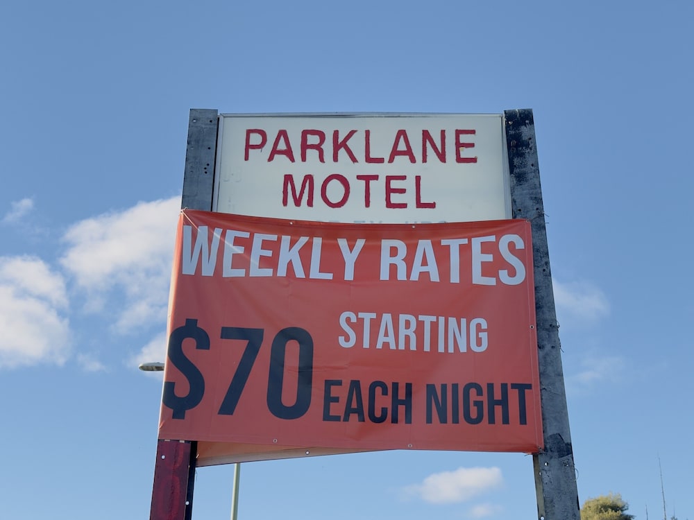 Parklane Motel 1/15