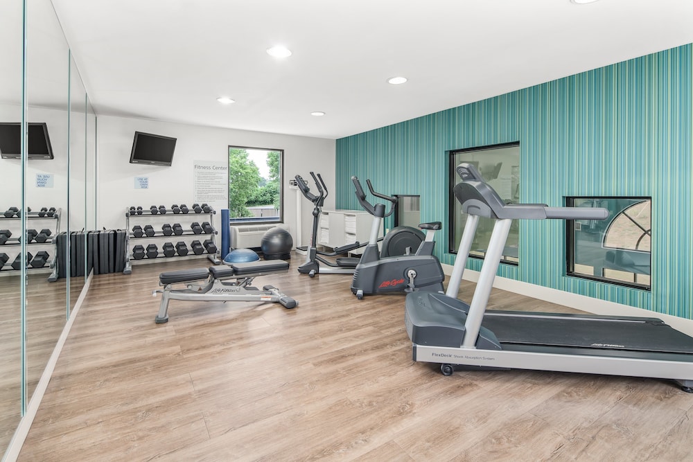 Holiday Inn Express Hotel Suites Greenville Spartanburg Duncan 36/66