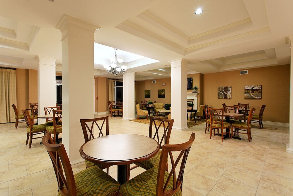 Holiday Inn Express Long Beach 47/63