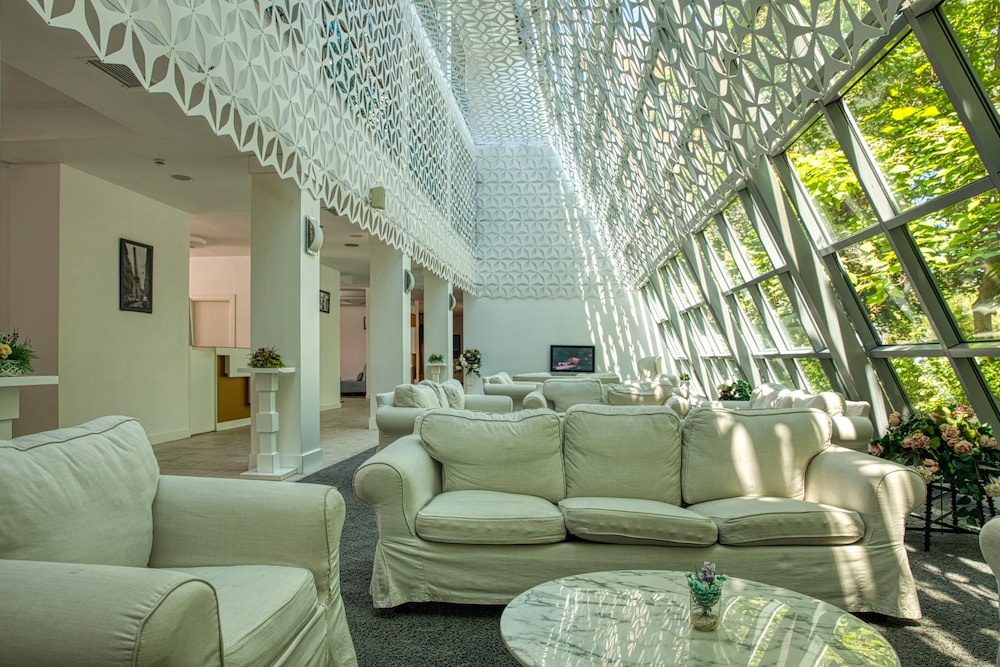 MPM Hotel Zornitza Sands 12/20