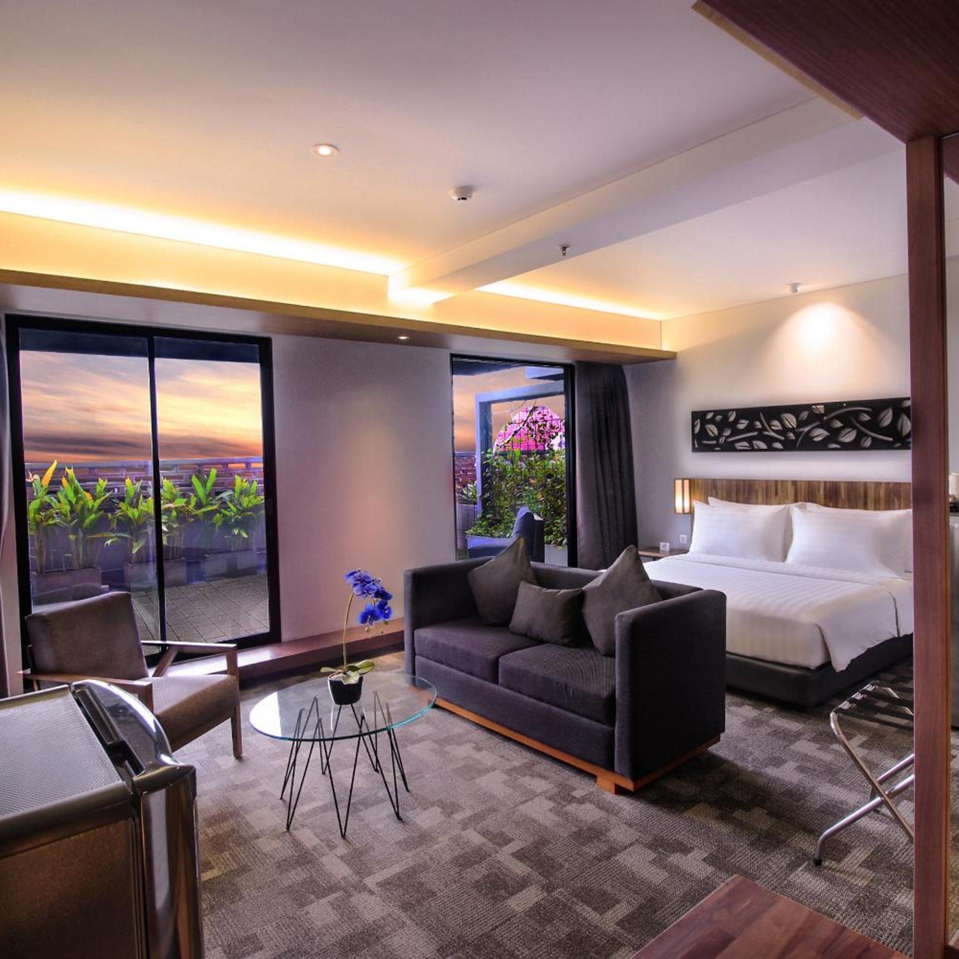 Suite, King Bed, Batiqa Hotel Jababeka 2/7