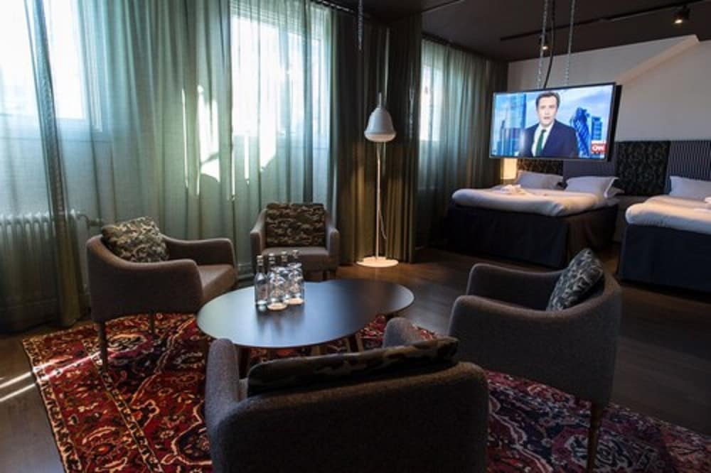 Hotel Flora 27/50