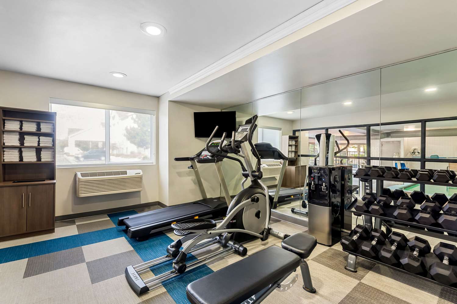 Comfort Suites Denver North - Westminster 8/20