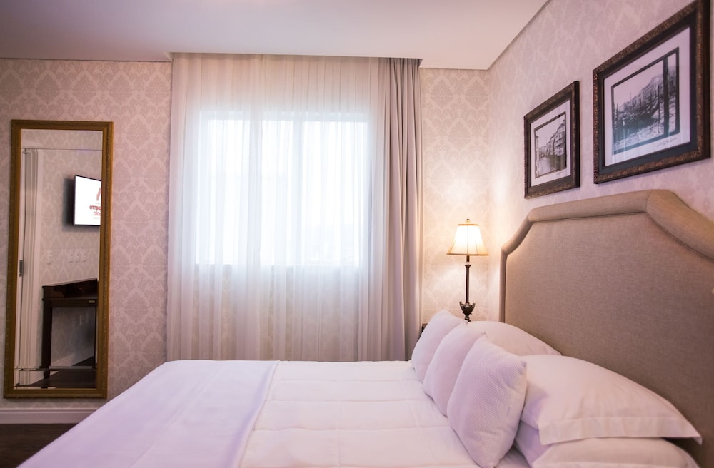 Sofistic Hotel 6/50